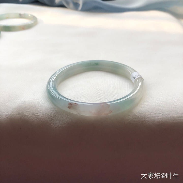 翡翠料子起货啦_手镯翡翠