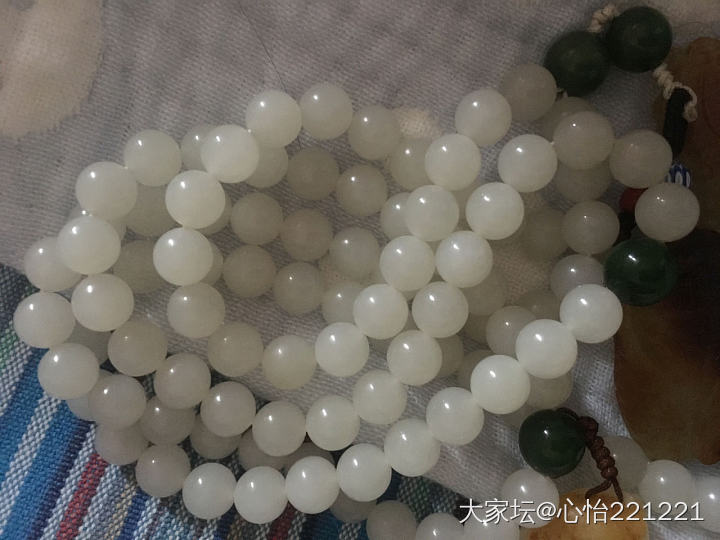 暗光珠玉_珠串和田玉