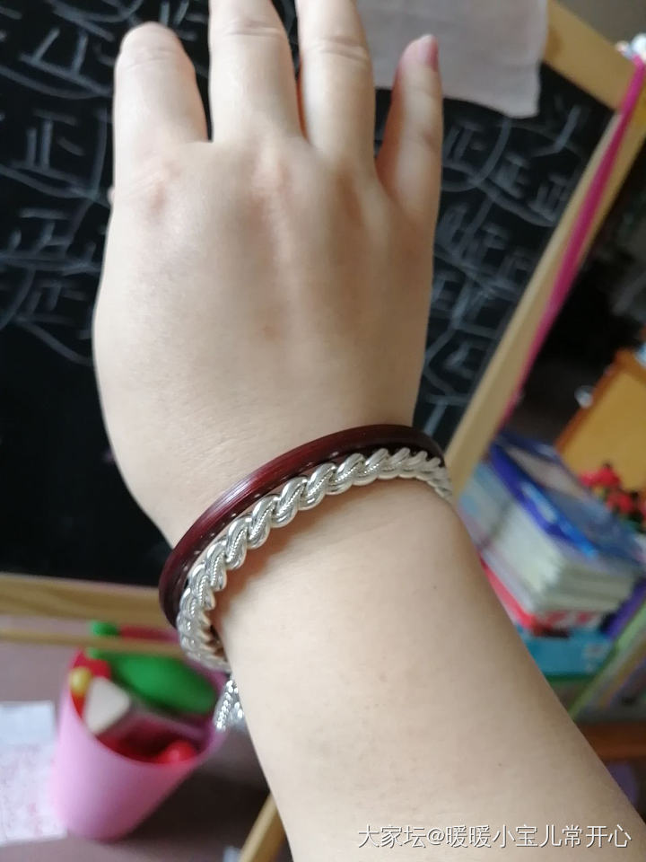 来晒晒你们戴旧的银镯啊~_手镯银