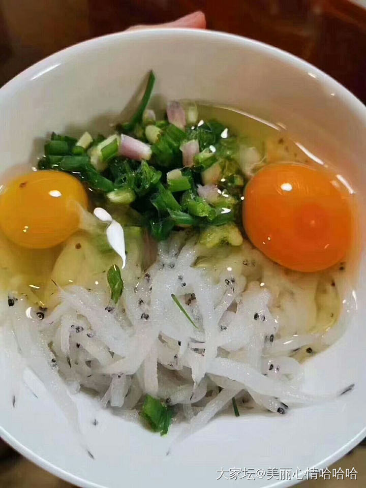 银鱼和鸡蛋，很配哦_厨艺食材美食