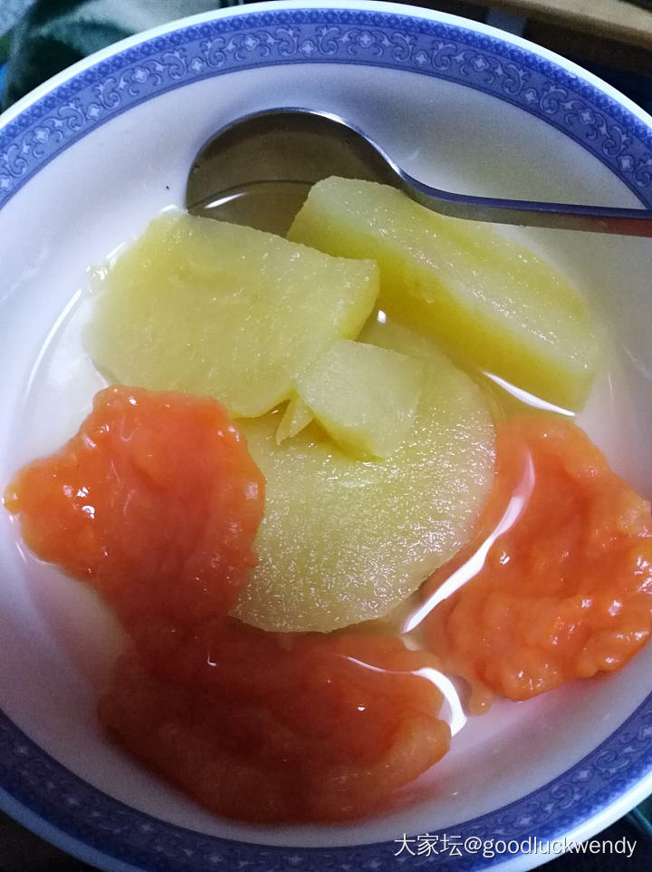 <p>苹果、胡萝卜淀粉饼</p>_美食