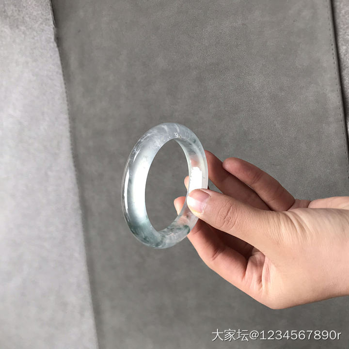 品质的翡翠手镯_翡翠