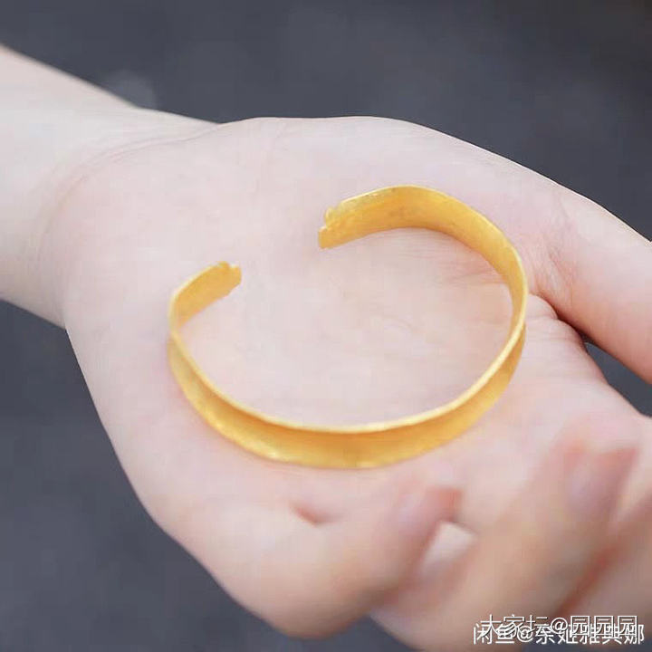 花古古手镯_手镯金