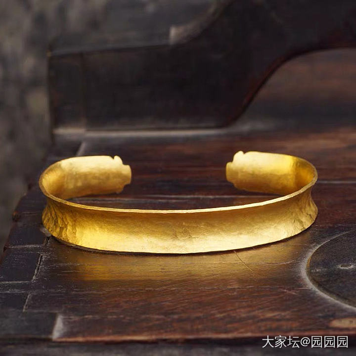 花古古手镯_手镯金