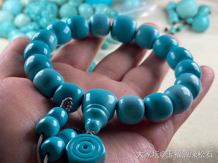 老公身上扒下来的，据说很贵😂_珠串松石