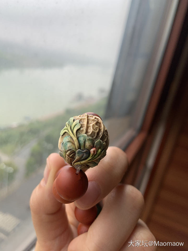 分享一颗红皮花生🥜_珠串文玩南红