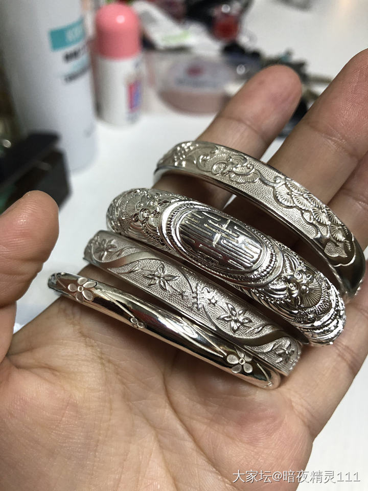 我一个翡翠坑的人_银