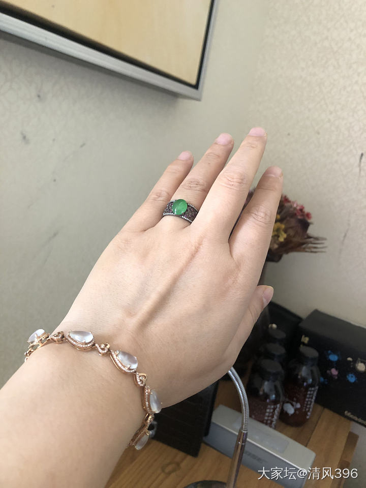 今日左手_手链戒指翡翠