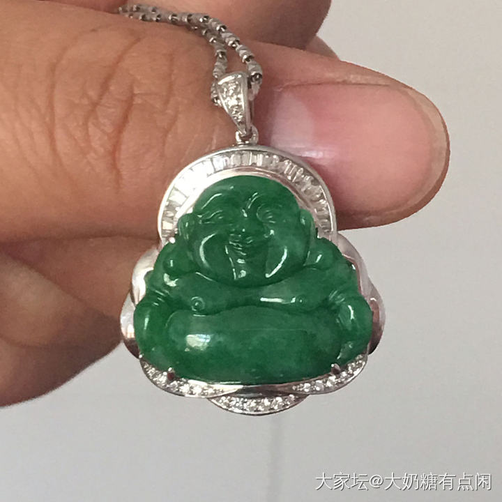 大家帮忙看看是不是A_吊坠翡翠