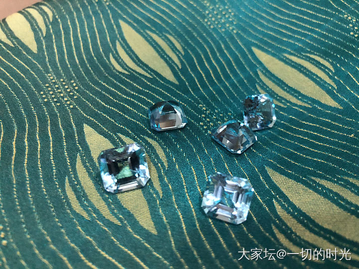 托帕石清清爽爽 夏天镶嵌起来吧_海蓝宝