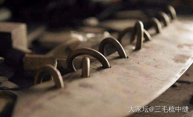 打耳洞以后  换耳圈作死到晕倒的……_耳环金