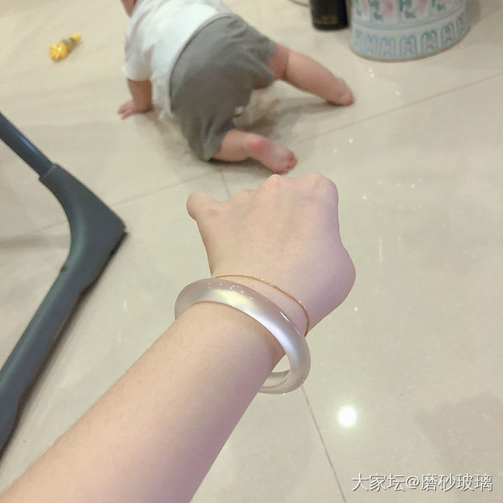大浪淘沙剩下的一支镯子_玉髓手镯