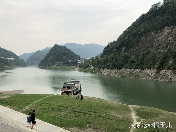 青年节快乐哦_景色吊坠手镯和田玉