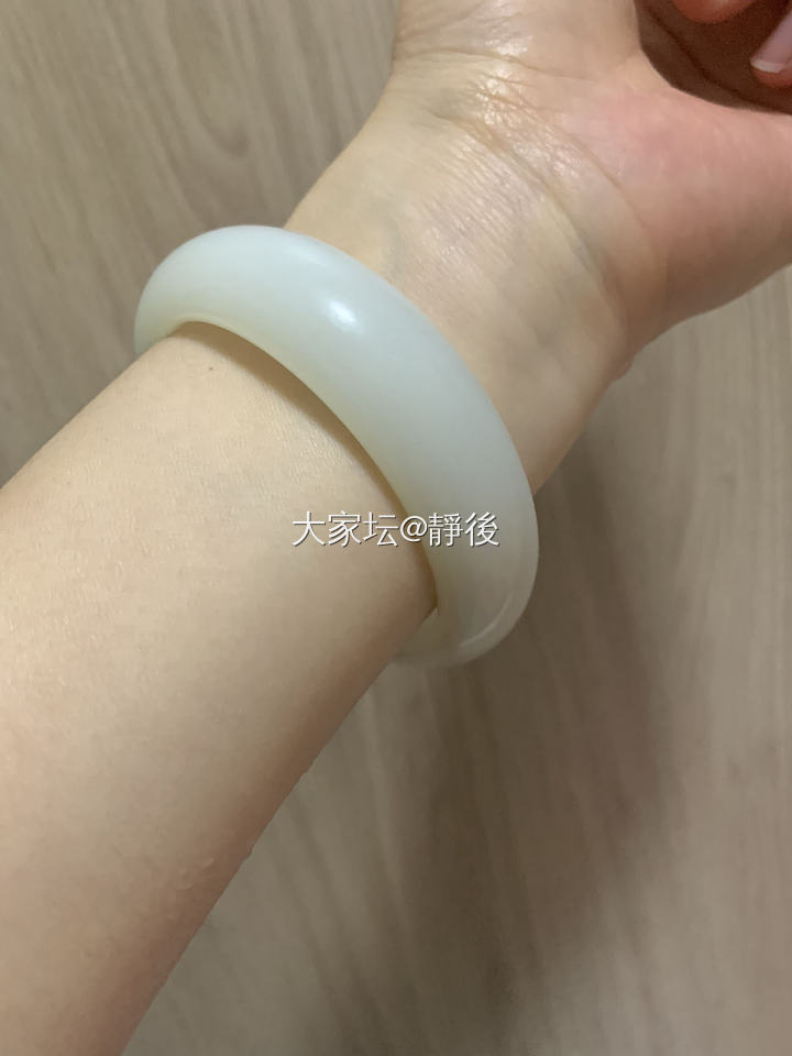 改光后的镯子_手镯和田玉