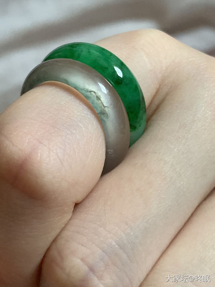 想去这个玻璃指环出了升级换个 虽然那个纹不影响啥但是还是想折腾_翡翠