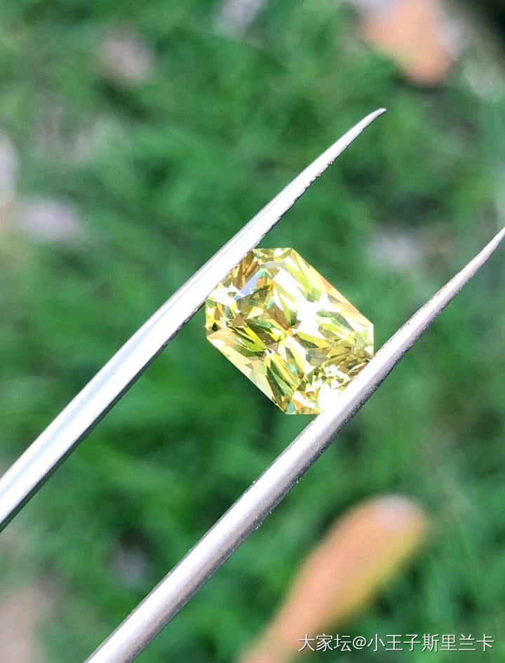 金绿宝石_金绿宝石