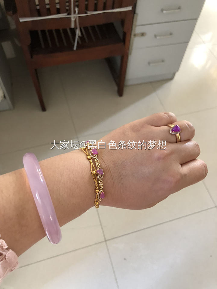 意外的收了一只终身镯_手镯玉髓玛瑙舒俱来