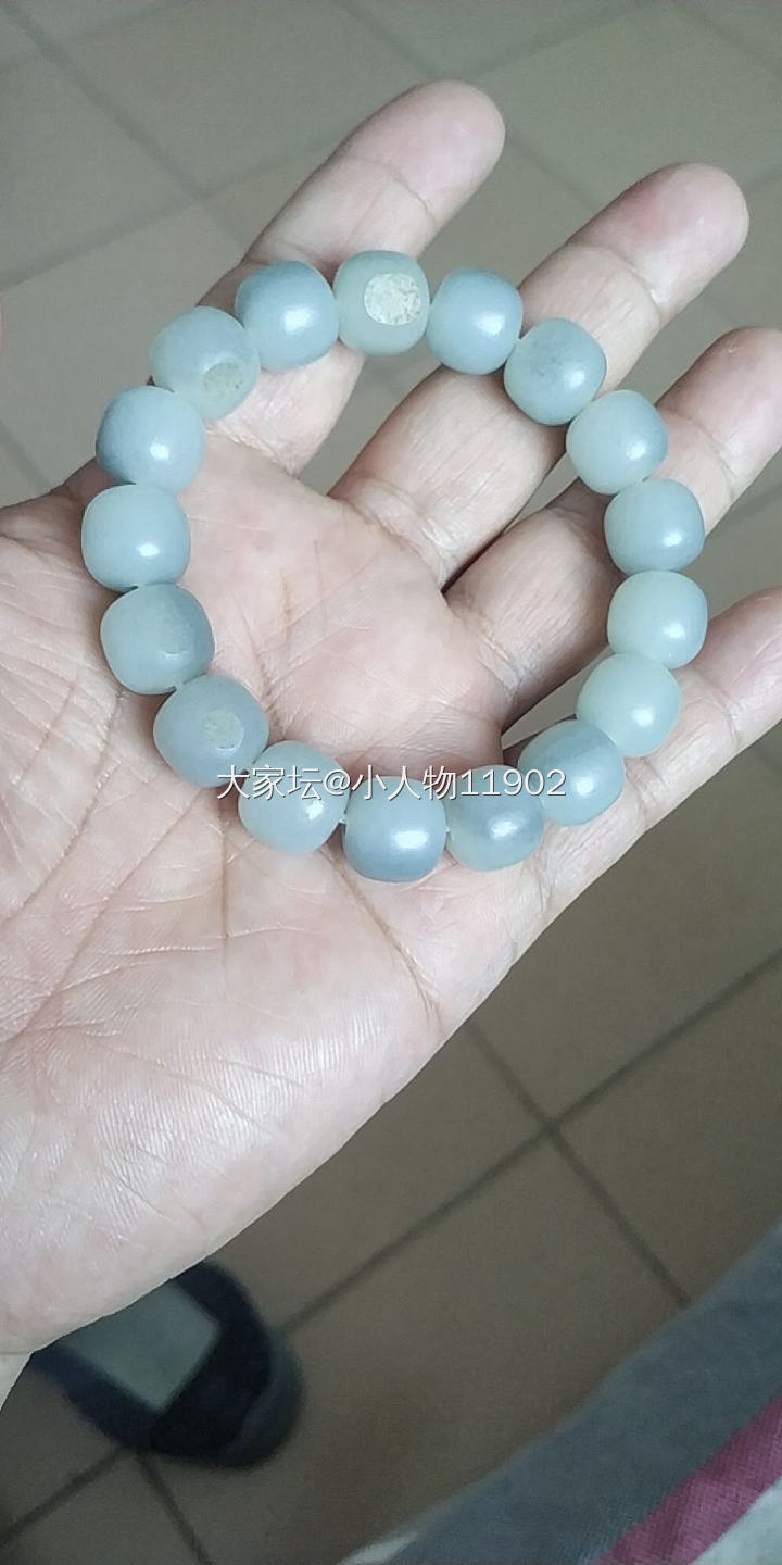 和田青花手串，不一样的美_和田玉