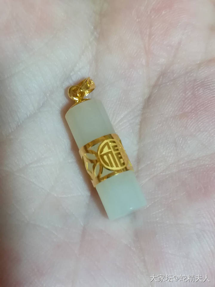 18k俄料小葫芦，大家觉得要留不？_和田玉