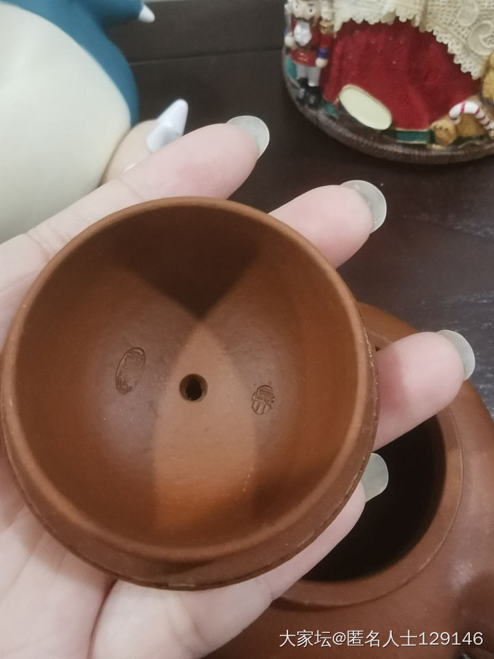多年前买的一把紫砂壶，高手给看看_紫砂茶具