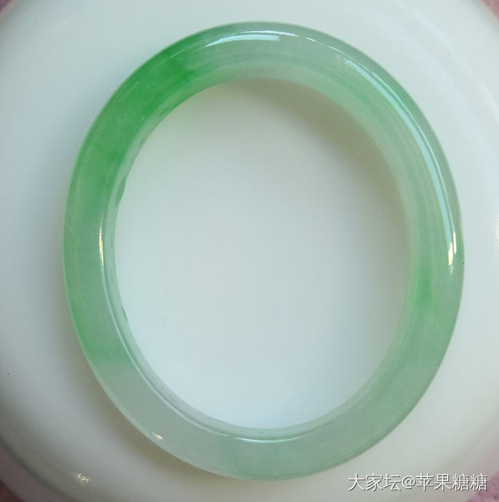 小可爱们出来晒太阳！_手镯翡翠