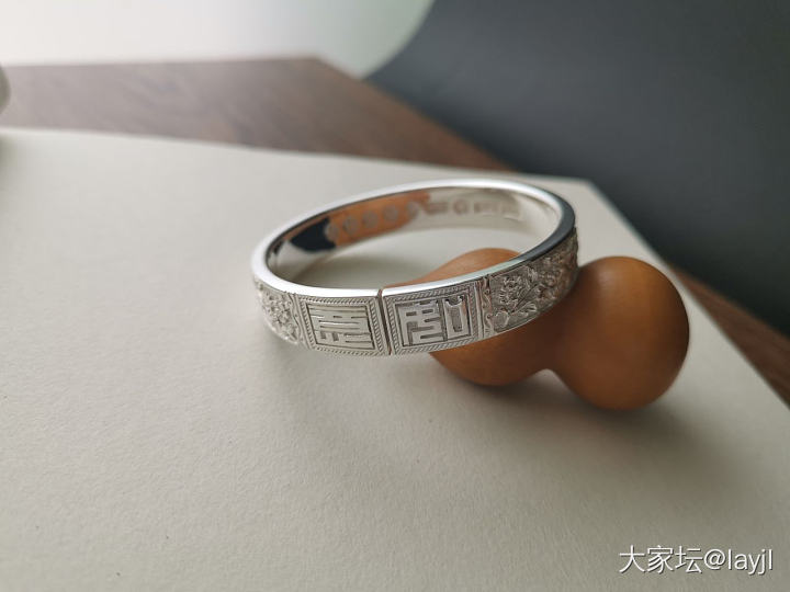 镯几坐车出发啦_手镯银