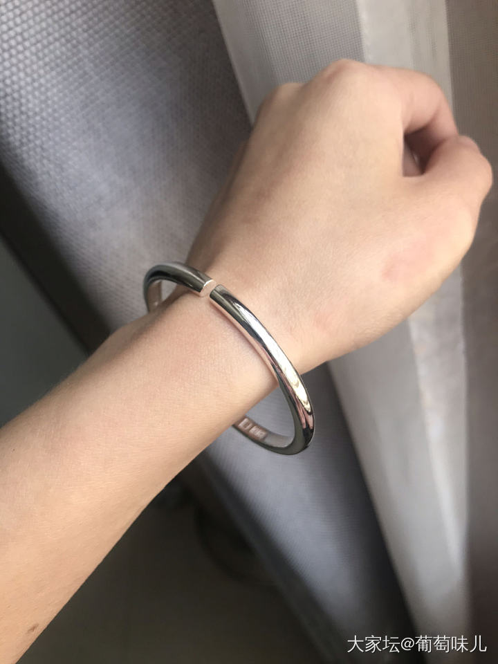 入手简单的泥鳅背银镯_银
