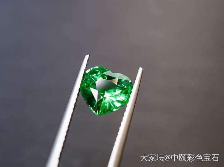 ##中颐天然未加热沙弗莱##  2.12ct  心形_沙弗莱彩色宝石