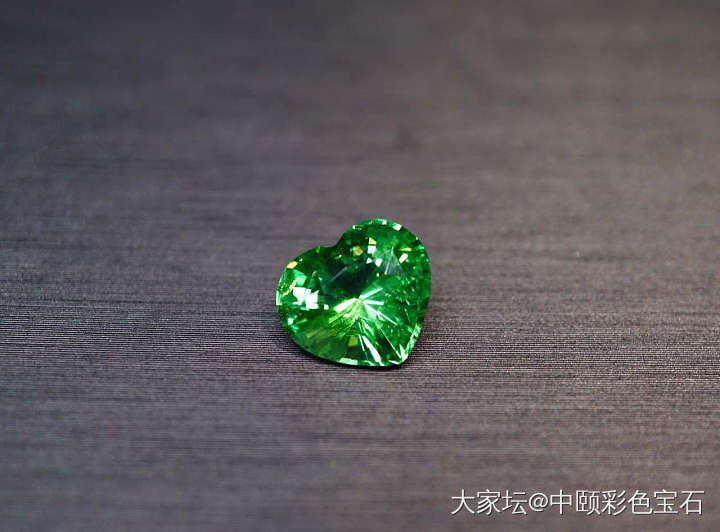 ##中颐天然未加热沙弗莱##  2.12ct  心形_沙弗莱彩色宝石