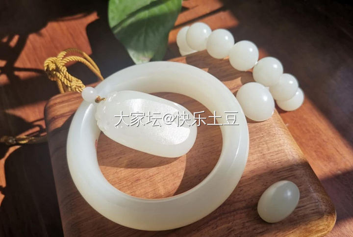 睡不着发个帖吧_和田玉