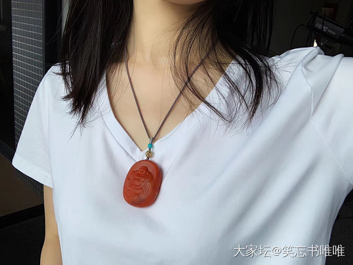 苏工雕刻保山南红大吊坠，赞赞哒～😆喜欢😍_玉髓玛瑙
