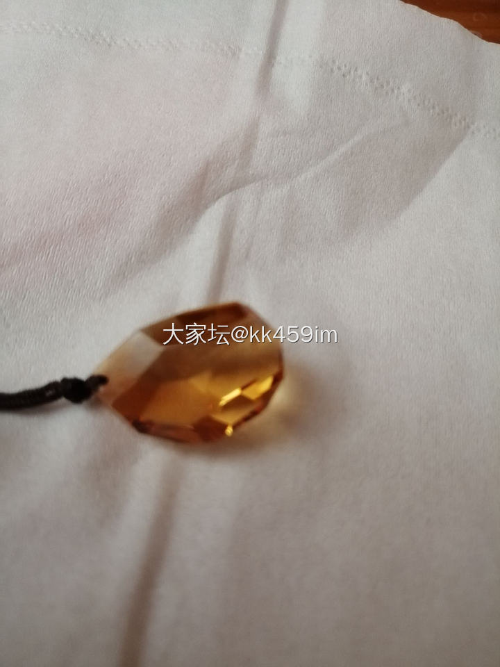 问下，一般带色带的黄水晶，都是天然的么？_水晶