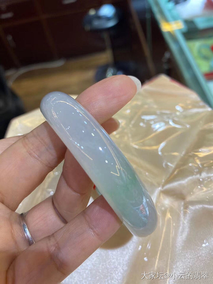 前几天差点把它贱卖了，哈哈，也不知道为什么突然那么想升级，自刀了那么多还有人砍价..._翡翠