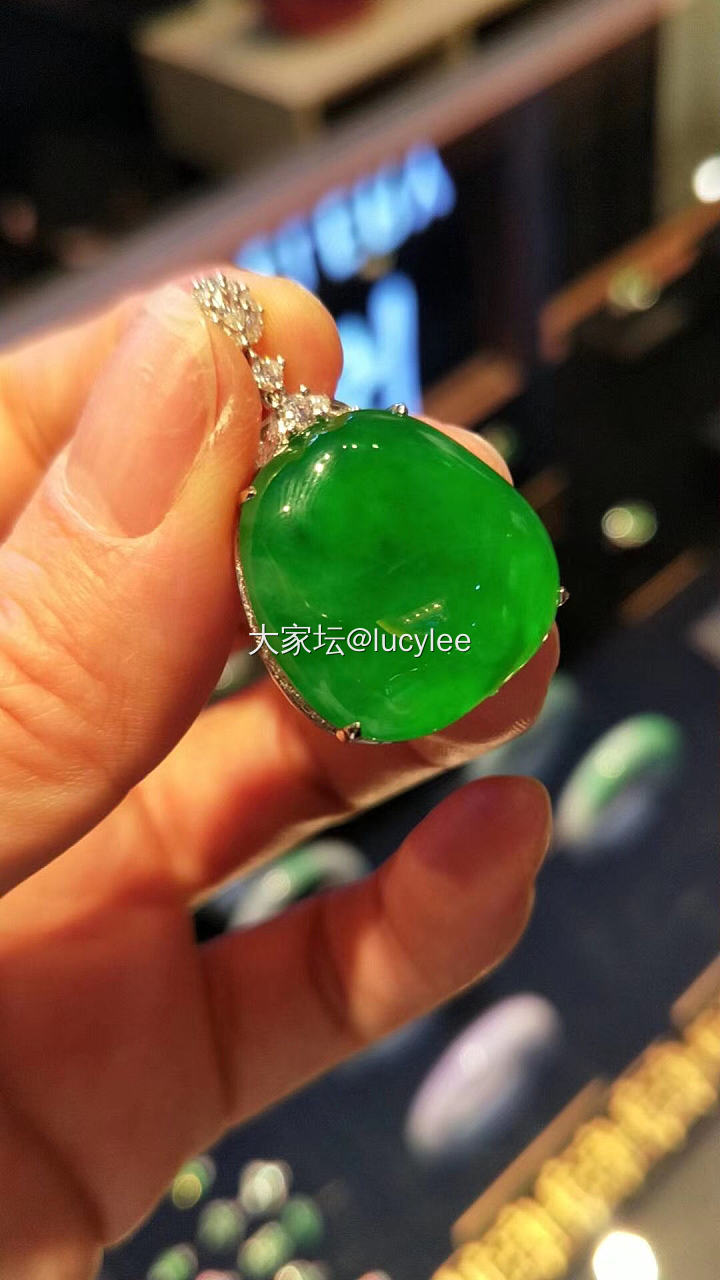 大家帮忙看看价_翡翠