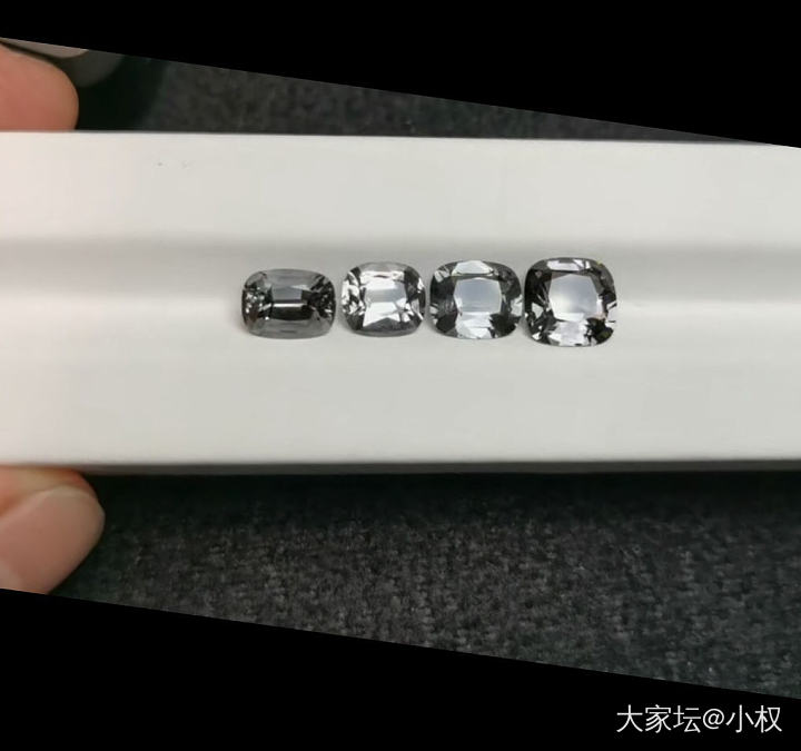 金属灰尖晶石_尖晶石