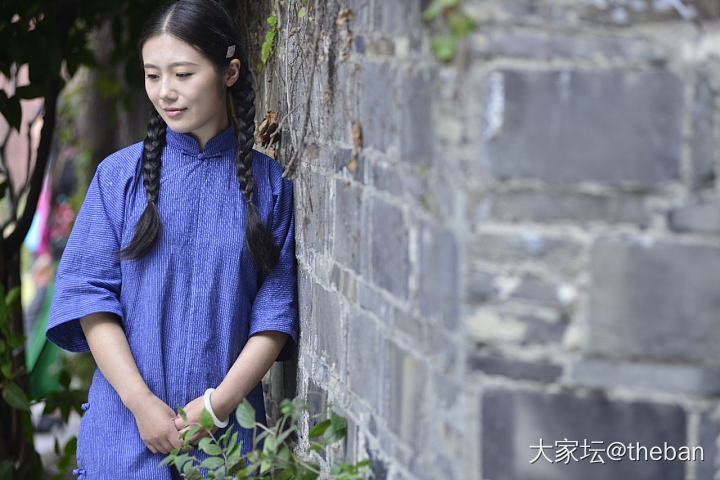 自己设计的传统旗袍_穿搭