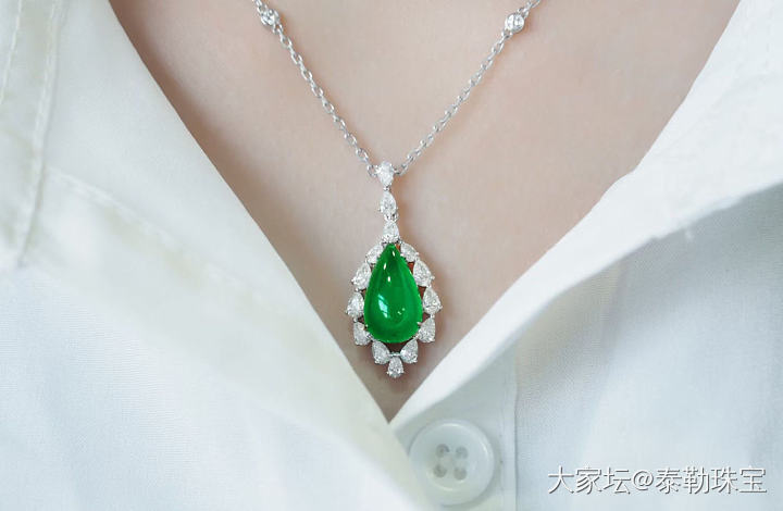 【泰勒彩宝】3.3ct哥伦比亚素面祖母绿吊坠_彩色宝石