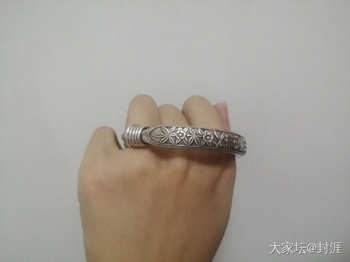 想看看大家戴旧的老银复刻_银