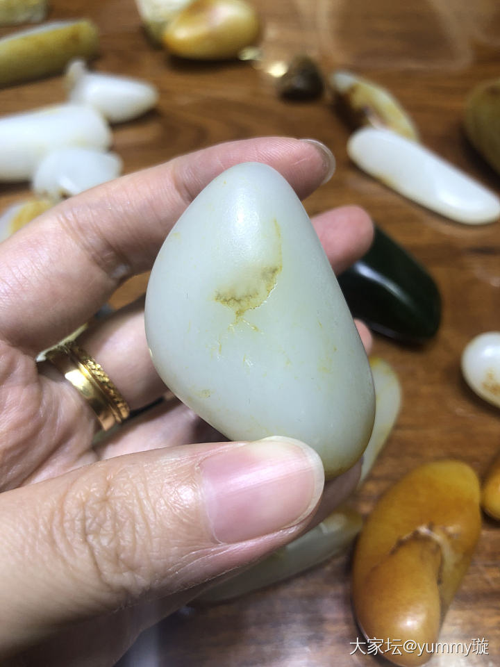 看看毛孔_和田玉