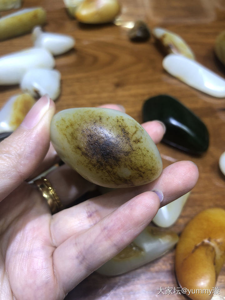 看看毛孔_和田玉