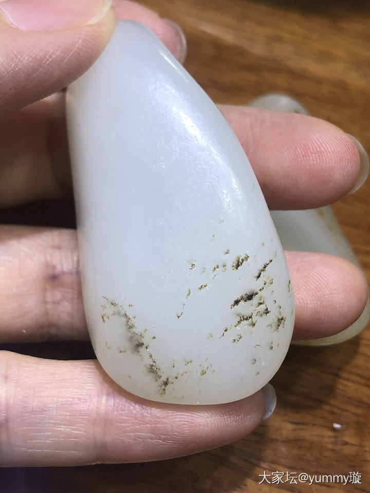 看看毛孔_和田玉