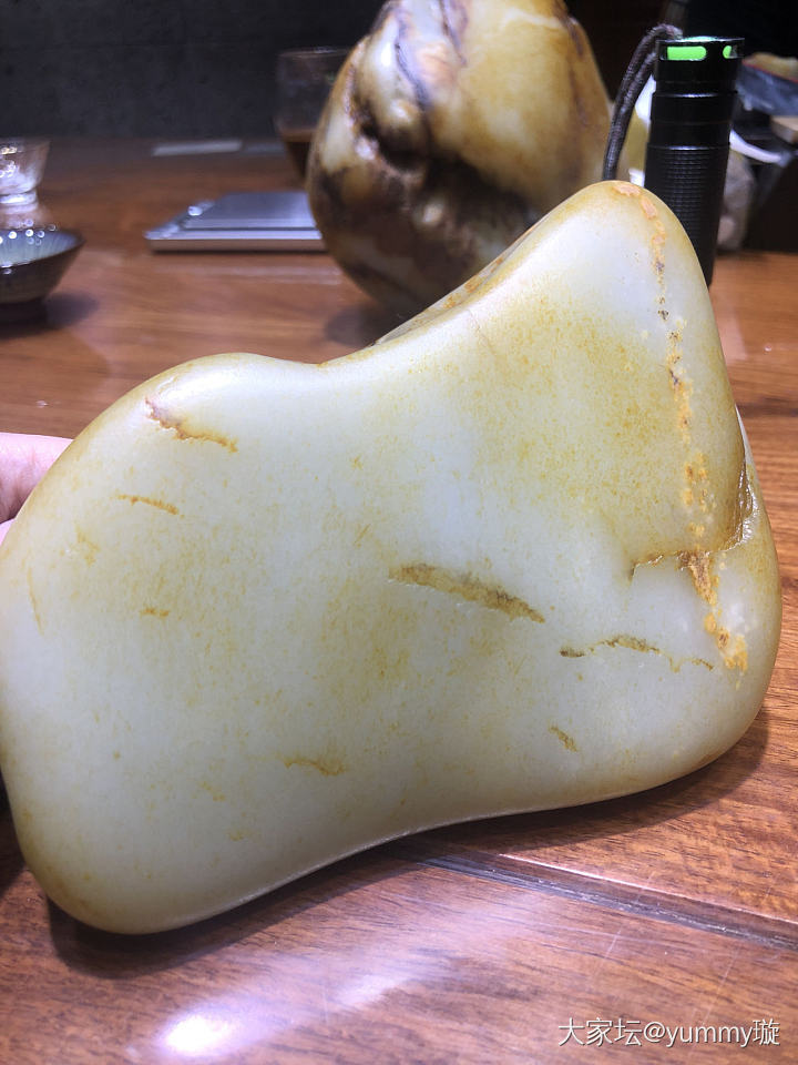 看看毛孔_和田玉
