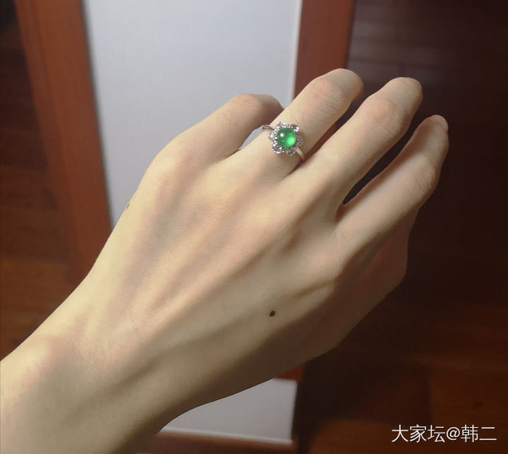 新买的绿蛋戒指到了_戒指翡翠