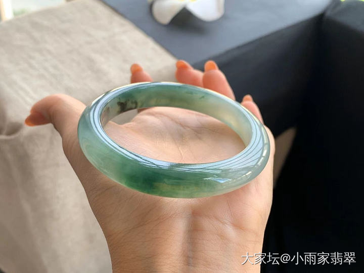 缅甸翡翠，代代相传。_翡翠