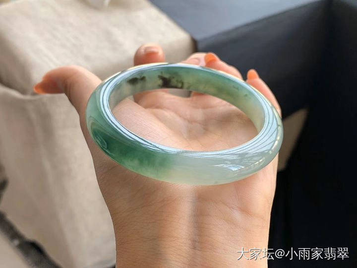 缅甸翡翠，代代相传。_翡翠