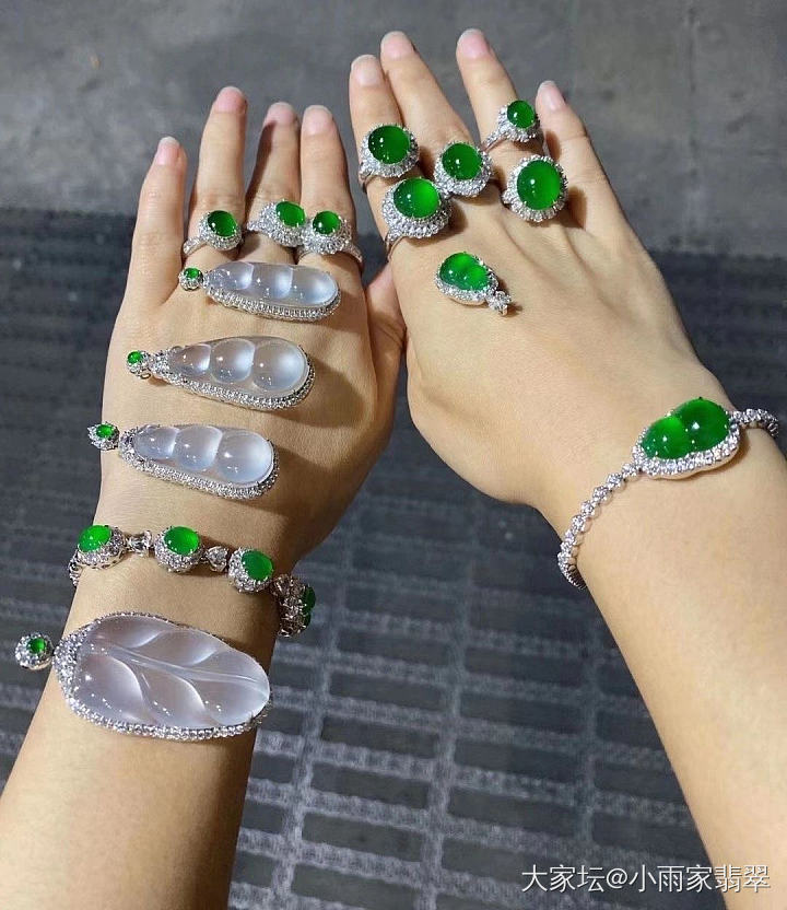 吉样如意，人养玉三年，玉养人一生。_翡翠
