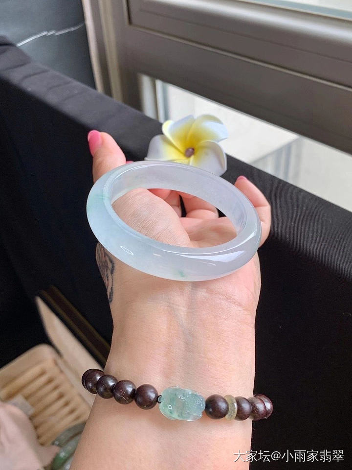A货高冰翡翠，寓富贵传承，绵延不断，嬉福美满。_翡翠