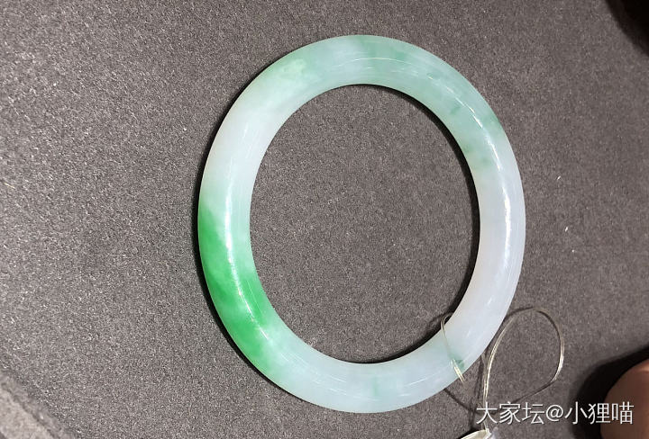 啊啊啊，逛街看到了自己的理想镯，请大家帮忙看价_手镯翡翠
