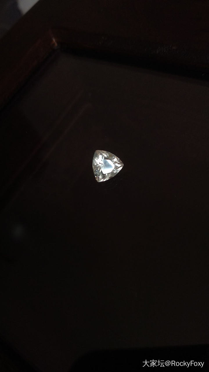 继续奇奇怪怪，这次太奇了……1.28克拉硼锂铍矿(硼铍铝铯石)Rhodizite_少见宝石
