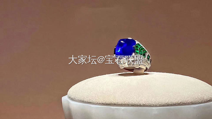 卡地亚上海活动21克拉蓝宝石4000万当天卖掉！_名贵宝石